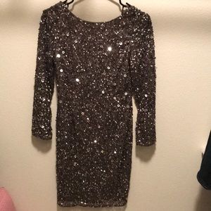 Adriana papell size 4 grey sequin dress